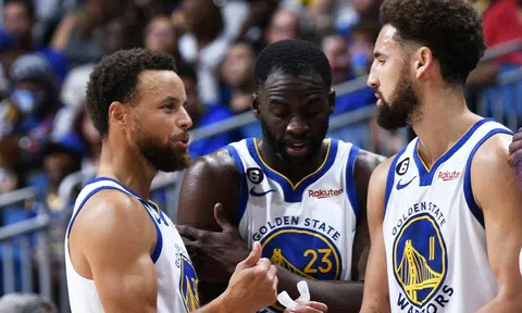 Golden State Warriors chuyển hướng sang bóng rổ 'người già'