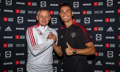 Solskjaer thừa nhận cay đắng quyết định đưa Ronaldo về MU