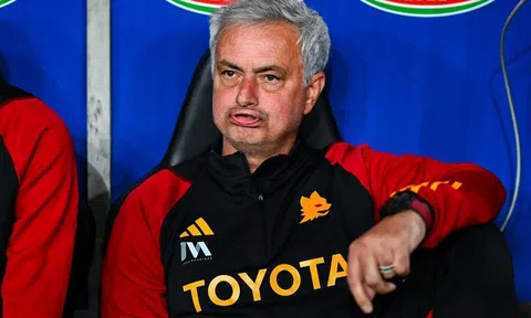 Thua đau tân binh, Jose Mourinho vẫn bào chữa theo cách của 'Người Đặc Biệt'