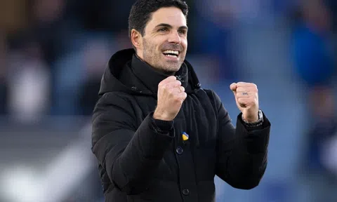 Làm điều chưa từng có trong lịch sử, Arsenal phải cảm ơn đối thủ mình ám ảnh nhất