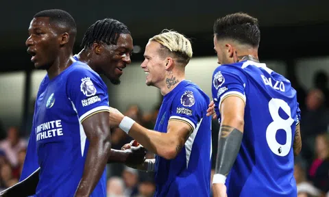 Ngôi sao tỏa sáng, Chelsea trở lại cuộc đua top 4