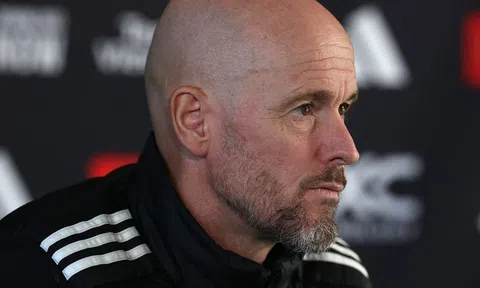 Tín hiệu vũ trụ, Erik Ten Hag đã 'tiên tri' về việc đón trung vệ kinh nghiệm hàng đầu EPL