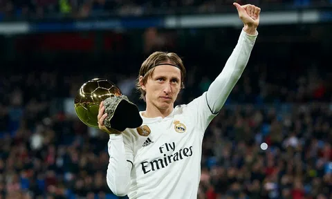 Chính chủ lên tiếng, đã rõ vụ Luka Modric bỏ Real đến với Messi