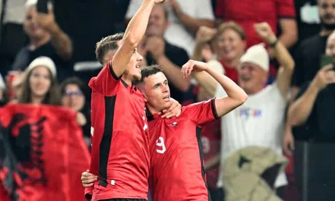 Lợi thế sân nhà, Albania chiến thắng đậm đà trước CH Séc