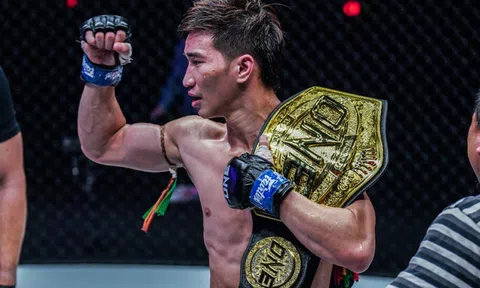 Thánh Muay Buakaw: Tawanchai rất nhanh, ra đòn chính xác