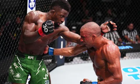 UFC Fight Night 230: Edson Barboza giành chiến thắng kịch tính trước Sodiq Yusuff