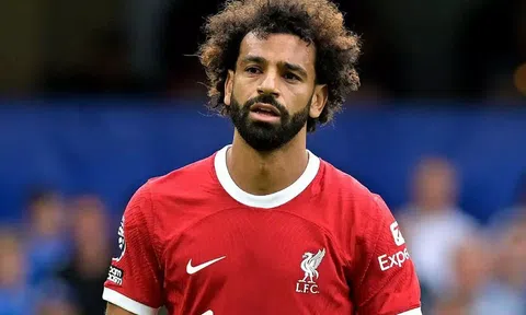 Để bảo vệ Salah, vệ sĩ phải dùng loạt biện pháp cực đoan không giống ai