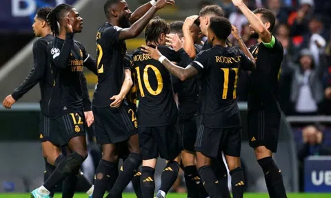 Bellingham tỏa sáng, Real Madrid xây chắc ngôi đầu tại bảng C Champions League