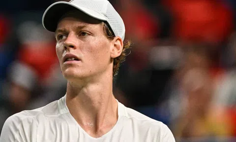 Vén màn lý do Jannik Sinner rút lui khỏi Paris Masters 2023
