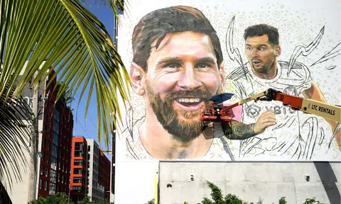Vinh danh Quả bóng Vàng thứ 8 Messi, Inter Miami làm điều chưa từng có