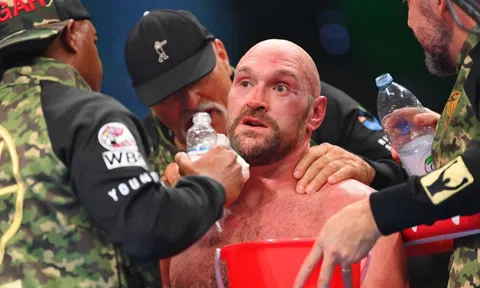 Tyson Fury tiết lộ sức mạnh của Francis Ngannou qua những cú đấm
