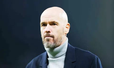 Thua đau Copenhagen, Erik ten Hag khen MU đã có 10 phút hay nhất mùa giải