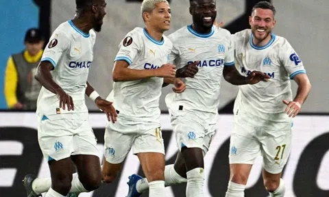 Vượt mặt Brighton, Marseille giành lại quyền kiểm soát bảng B