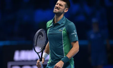 Djokovic thua Sinner, ‘đứt’ chuỗi thắng kéo dài tại ATP Finals