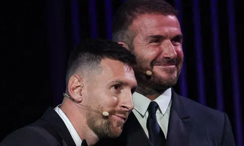Nâng tầm 1 nền bóng đá, Messi nhận vinh dự lịch sử từ chủ tịch Beckham