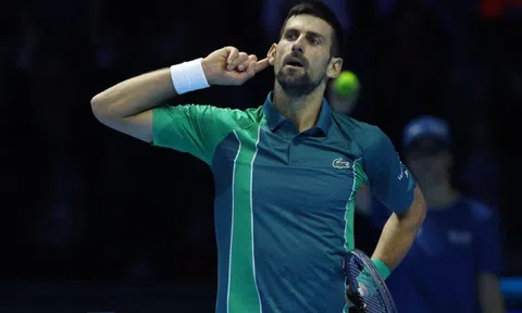 Áp đảo Alcaraz, Djokovic vào chung kết ATP Finals lần thứ 9 trong sự nghiệp