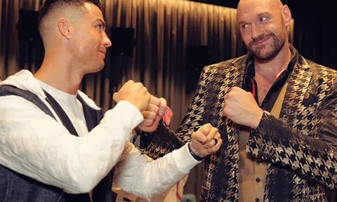 'Hạ gục' Messi và Ronaldo, Tyson Fury nhận danh hiệu vô cùng đặc biệt