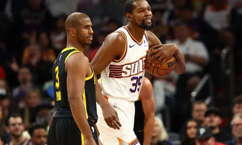 Không phải Manu Ginobili hay Stephen Curry, khắc tinh lớn nhất sự nghiệp của "Point God" Chris Paul là... trọng tài