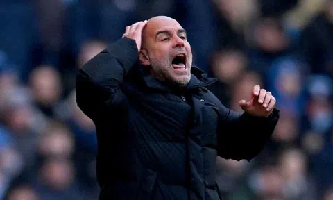 Tranh cãi nảy lửa với Liverpool, Pep Guardiola trả lời thẳng thừng