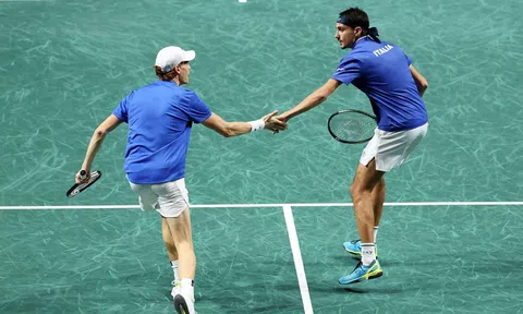 "Gánh" đội tuyển Ý vô địch Davis Cup 2023, Jannik Sinner cảm ơn nhân vật đặc biệt