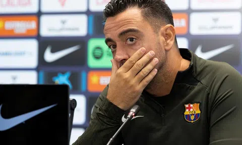 Phong độ tệ hại, đã có kết quả vụ Xavi đối mặt trát sa thải từ Barca
