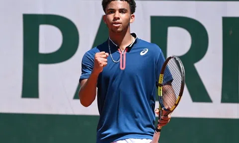 Kết quả tennis 30/11: Arthur Fils thăng hoa tại Next Gen ATP Finals