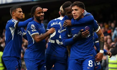 Chơi thiếu người, Chelsea thắng thuyết phục Brighton để chen chân vào top 10
