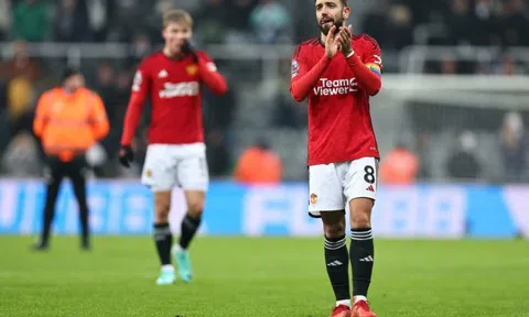 Hạ bệ Chelsea, Bruno Fernandes chỉ ra con đường duy nhất cho MU