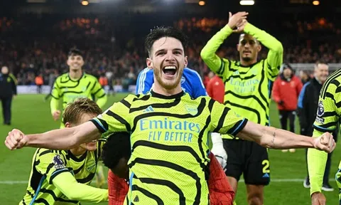 Arsenal lập kỷ lục ghi bàn có 1 0 2 tại Ngoại hạng Anh