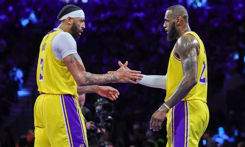 Xác định 2 cái tên lọt vào chung kết NBA In-Season Tournament