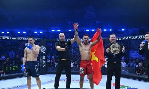 Nghiêm Văn Ý bật khóc sau khi mất đai vô địch trước Filipe Negochadle
