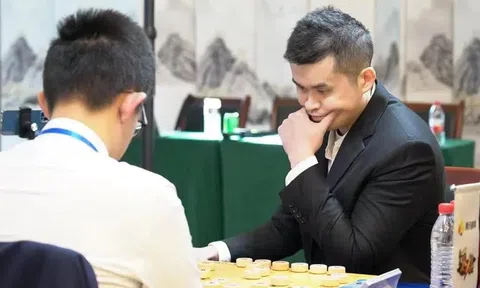 Vương Thiên Nhất dành lời khen đặc biệt cho Lại Lý Huynh sau chức vô địch Giáp Cấp Liên Tái 2023