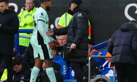 Pochettino chính thức lên tiếng về chấn thương của Reece James