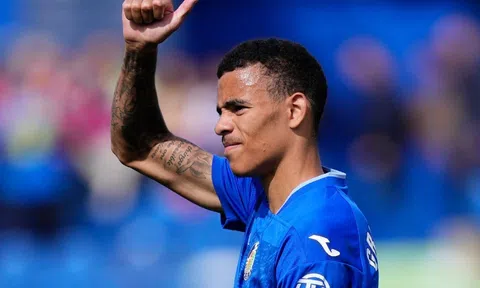 Greenwood sẽ là bom tấn mùa hè trước sự cạnh tranh của Barcelona và Real Madrid