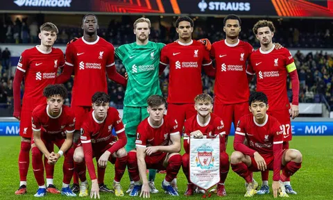 Đội hình kết hợp Liverpool và MU mạnh nhất: Chỉ có 1 cầu thủ Quỷ đỏ