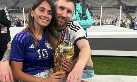 Vợ bị lôi ra làm trò đùa, Messi nổi khùng với đồng đội tuyển Argentina