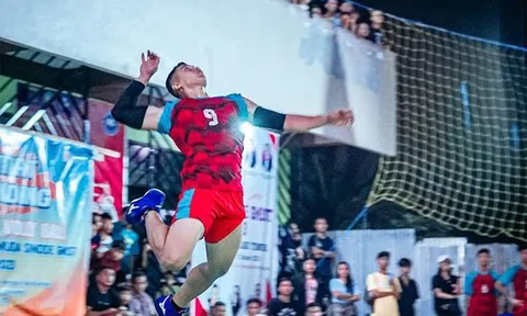 Hung thần bóng chuyền nam giả nữ Manganang cơ bắp cuồn cuộn, cuộc sống ổn định sau giải nghệ