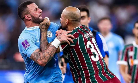 Lý do dẫn tới màn 'tỷ thí võ thuật' trong trận chung kết FIFA Club World Cup