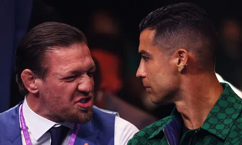 Conor McGregor phẫn nộ vì phải chờ đợi UFC
