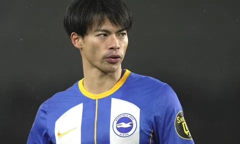 Mitoma mang đến thiệt kép cho Brighton và ĐT Nhật Bản