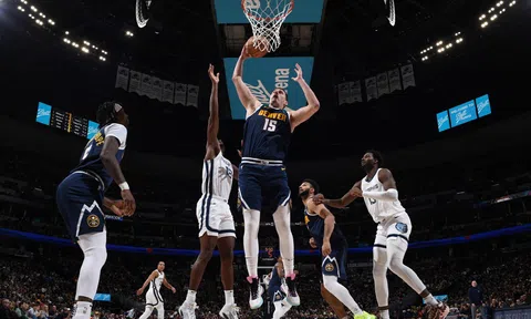 Diệt gọn Memphis Grizzlies, Nikola Jokic đi vào lịch sử với thành tích không tưởng