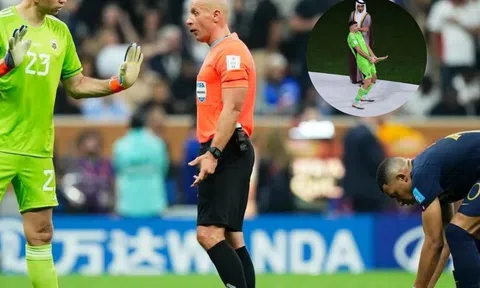 Tiết lộ hình ảnh Mbappe cười tươi khi nhận cử chỉ phản cảm từ Martinez