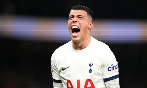 HLV Tottenham hài lòng với sự tiến bộ của Porro