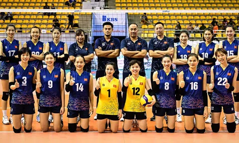 Bóng chuyền nữ Việt Nam "chiếm sóng" Cúp Chiến thắng 2023