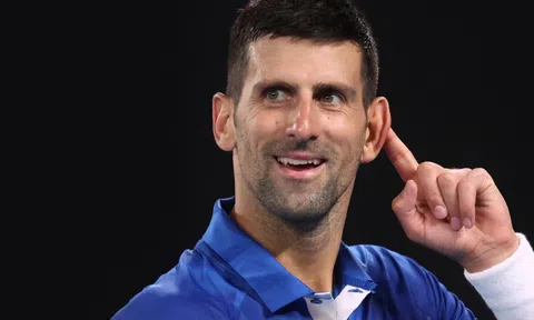 Djokovic bật ‘mode’ hủy diệt, thần đồng 16 tuổi viết tiếp cổ tích