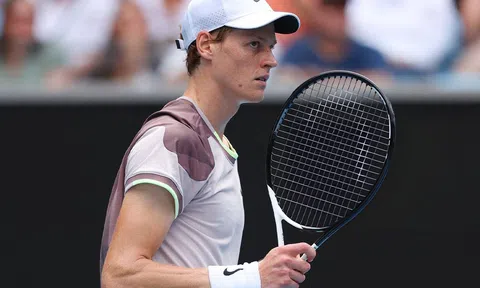 Jannik Sinner làm điều Novak Djokovic không thể làm tại Australian Open 2024