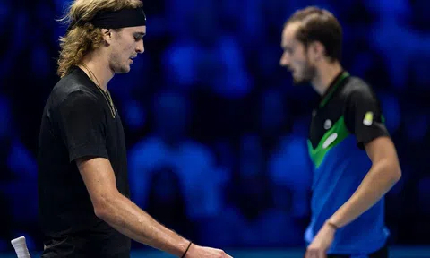 Alexander Zverev từng dành "những lời súng đạn" cho Daniil Medvedev như thế nào?