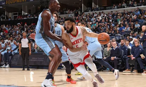 'Chú lùn' NBA gây sốc với chỉ số ăn đứt cả tá trung phong cao lớn
