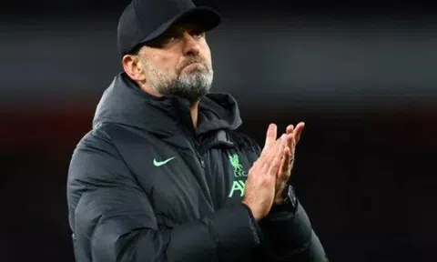 Lộ diện gã khổng lồ khiến Klopp cắt ngắn kỳ nghỉ để gia nhập
