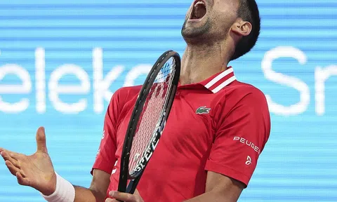 Djokovic chuẩn bị phá 'siêu kỷ lục' của huyền thoại quần vợt